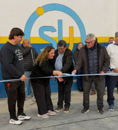 Quedó inaugurado el Torneo Indoor de Vóley “Profesor Rolando Daniel Galarza”
